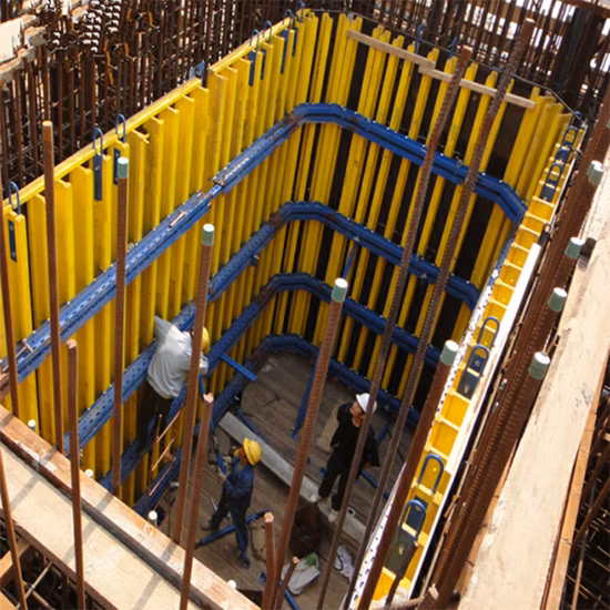 Piattaforma per travi ad albero Lainggong per attrezzature per ascensori Cassaforma per ascensore per pareti centrali del vano scale per l'edilizia